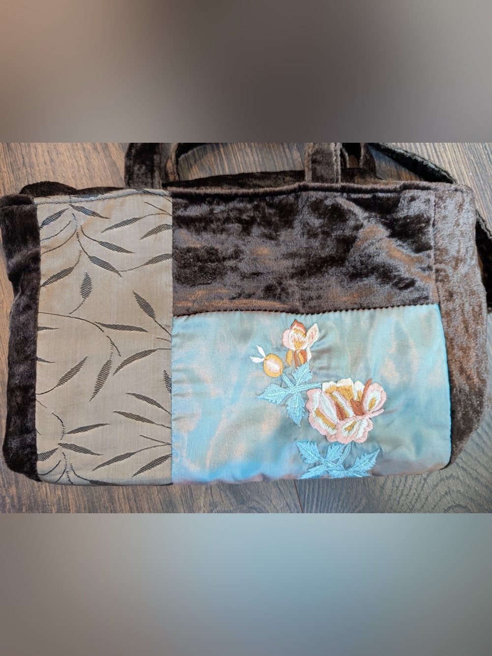 Two’s Company Women’s Purse and Matching Scarf Velvet Satin Brown Neutral Floral - Picture 3 of 15